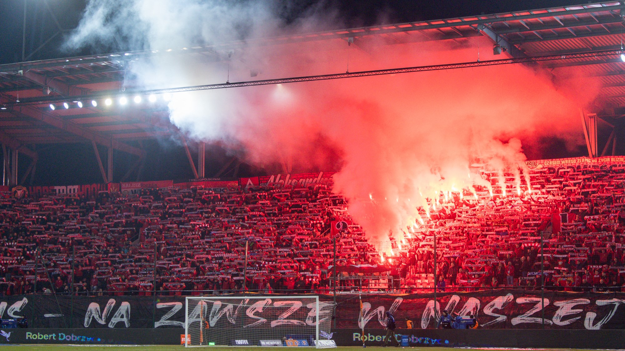 Lengyel focibajnokság izgalmak kiegyensúlyozottság